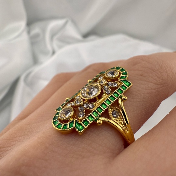 Elegant Gold and Green Statement Ring - Picture 7 of 8